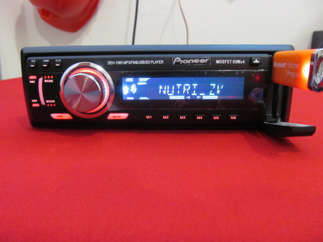 Автомагнитола Pioneer 1065  (USB, SD, FM, AUX)
