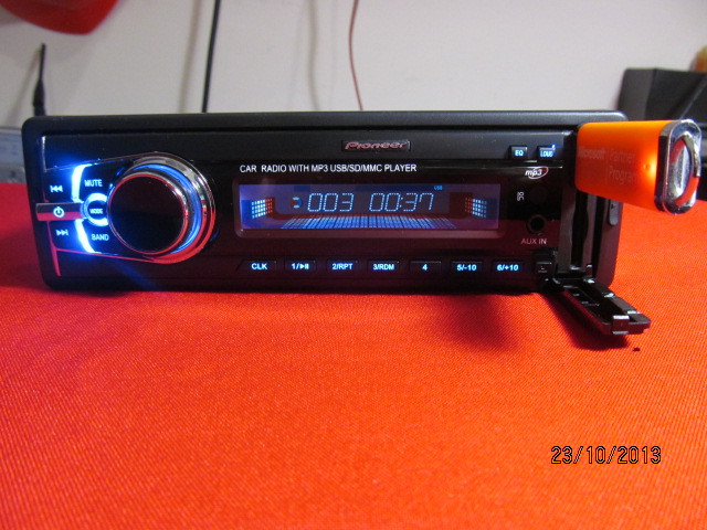 Автомагнитола  Pioneer 3400u   (USB, SD, FM, AUX)