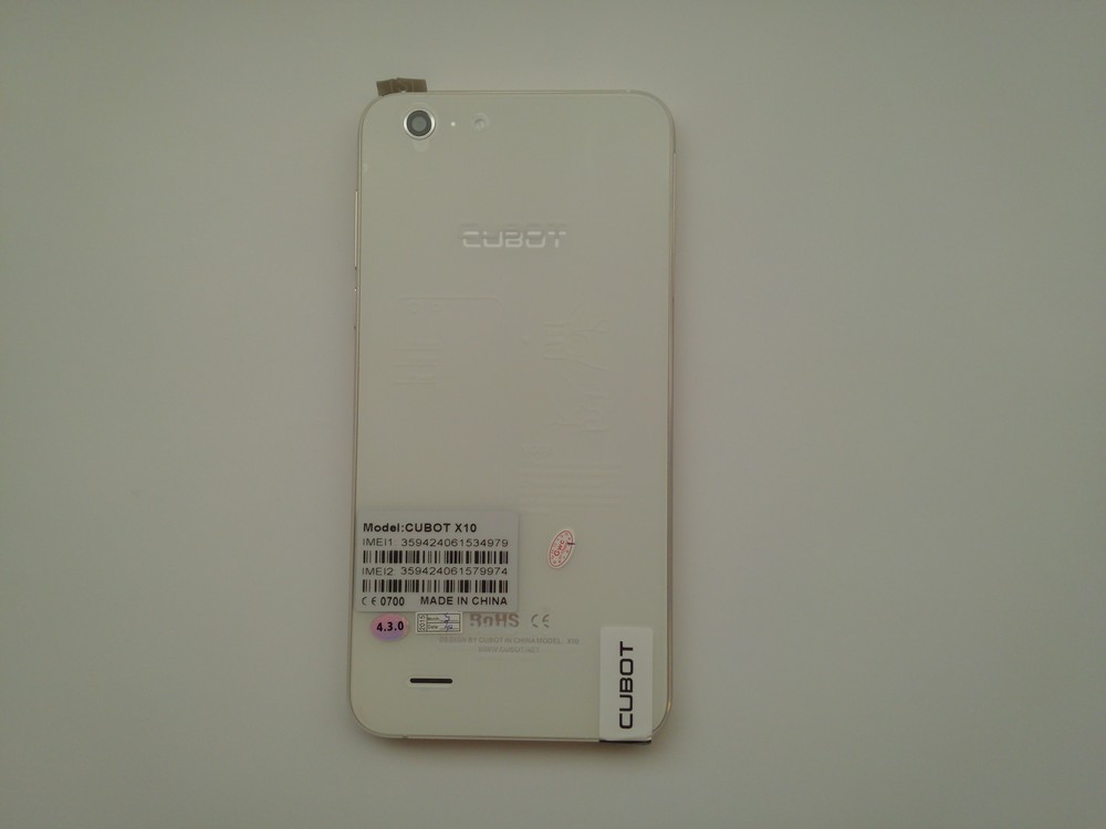 Влагоустойчевый смартфон Cubot X10 (белый)