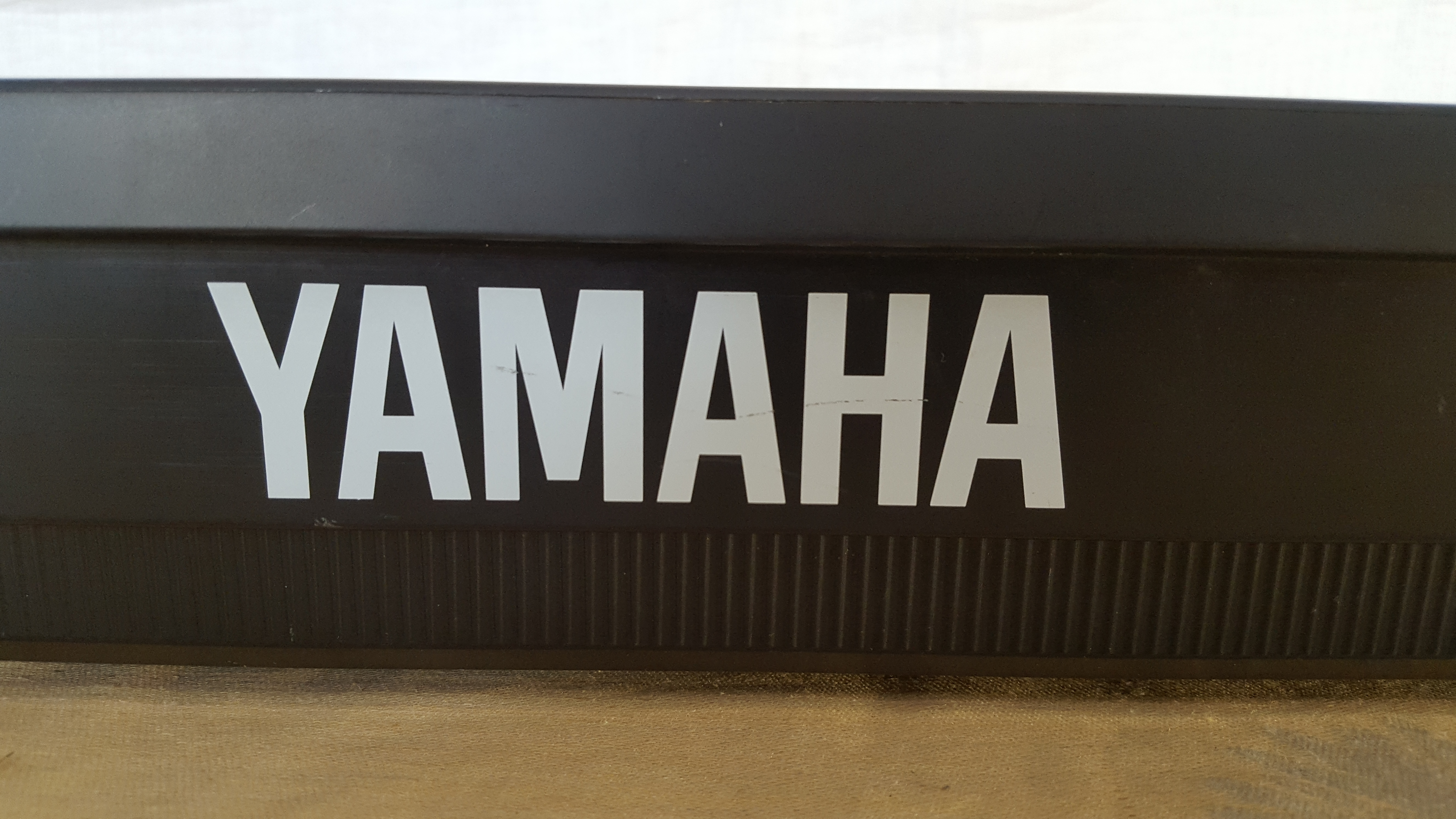 Синтезатор Yamaha PSR-7 с Швеции
