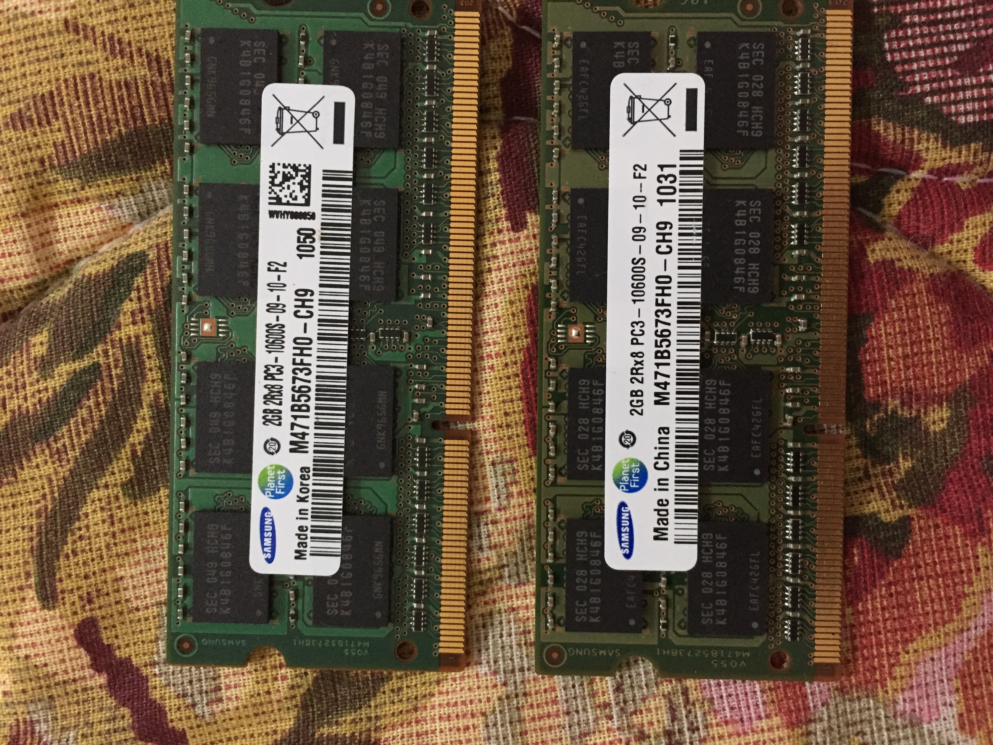 Продам б/у модули памяти DDR3 к ноутбуку