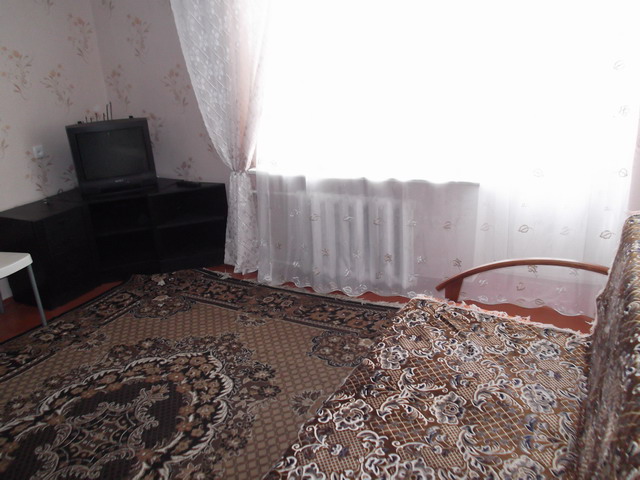 Сдам 1-но комнатную квартиру с мебелью на Славянке