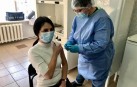 Нардепка від Вінниччини Ірина Борзова зробила щеплення індійською вакциною від COVID-19 (Фото)
