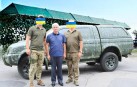 Українським захисникам передали позашляховик з Калинівки (Фото)