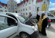 Депутат Вінницької облради запросив освятити авто для ЗСУ митрополита Московського патріархату (Фото)