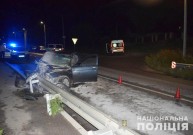 На Вінниччині водій «ВАЗу» зіткнувся з відбійником. Загинуло немовля