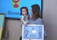 У Вінниці зареєстрували рекорд «Найдовше волосся у немовляти» (Фото+Відео)
