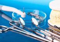 Стоматолог и инструменты: что нужно для лечения зубов? 