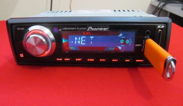 Автомагнитола  Pioneer 2000U  (USB, SD, FM, AUX)