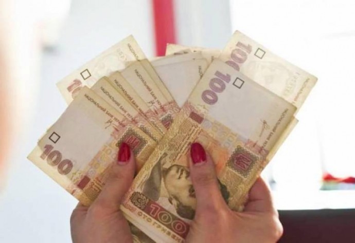 У Жмеринському районі 18-річна дівчина викрала гроші з будинку
