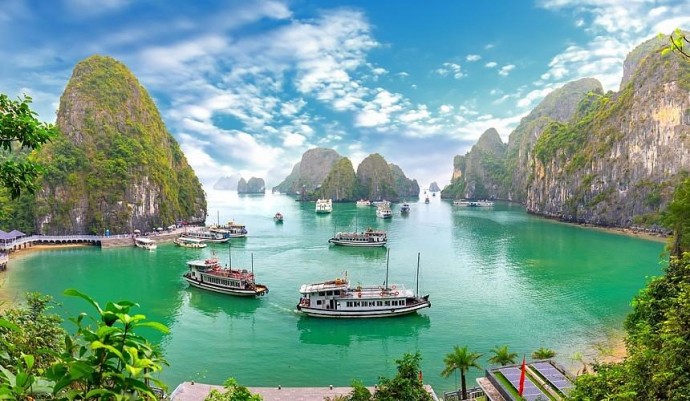 Вьетнам намерен с ноября частично отменить карантин для туристов