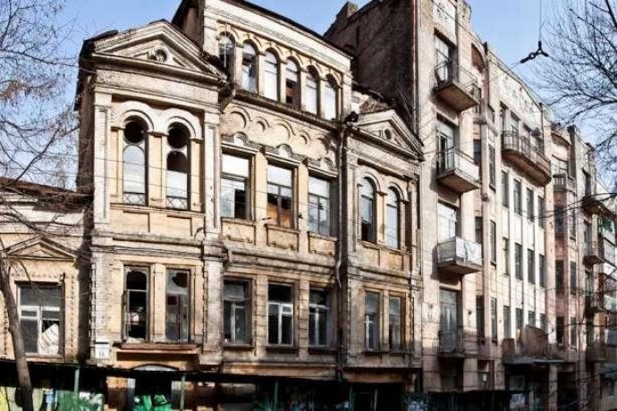 У Києві продадуть будинок і землю в центрі столиці