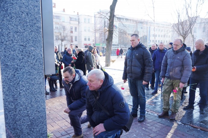 У Вінниці вшанували полеглих захисників Донецького аеропорту (Фото)