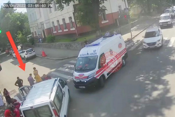 Мікроавтобус збив велосипедиста у Вінниці (Відео)