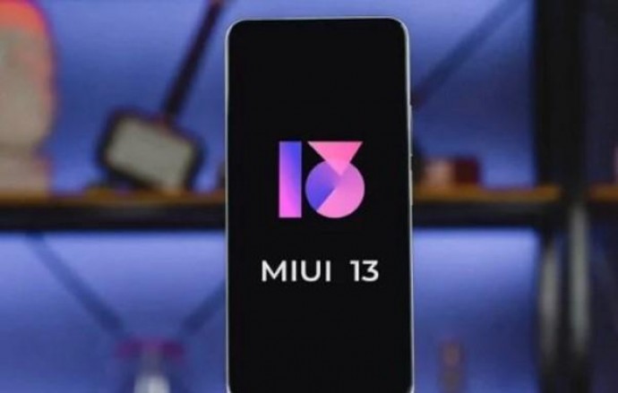 Новые 18 смартфонов Xiaomi получили стабильную прошивку MIUI 13