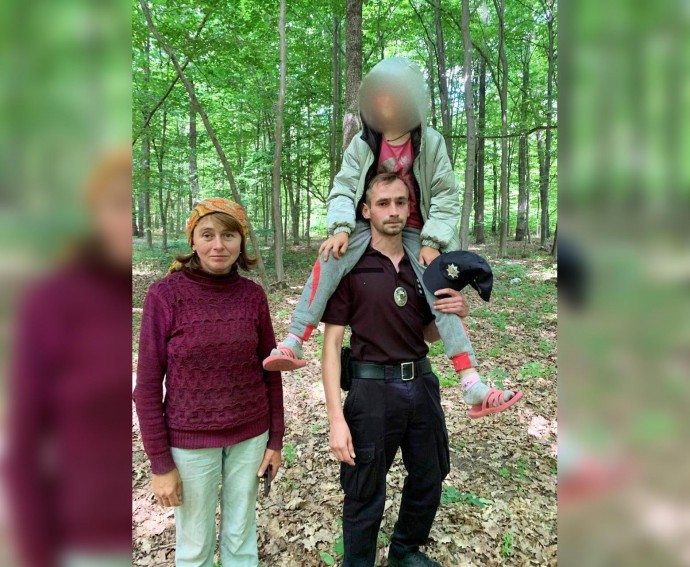 10-річна дівчина загубилася у лісі, коли збирала гриби разом з матір'ю на Вінниччині
