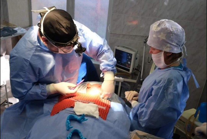 Лікарі реконструювали пацієнту щелепу завдяки 3D-технологіям у Вінниці (Фото)