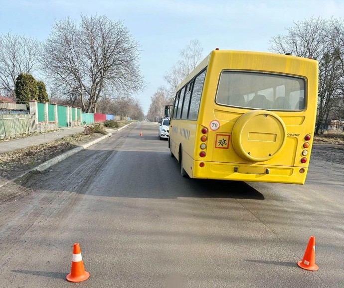 10-річний хлопчик потрапив під колеса шкільного автобуса у Немирові