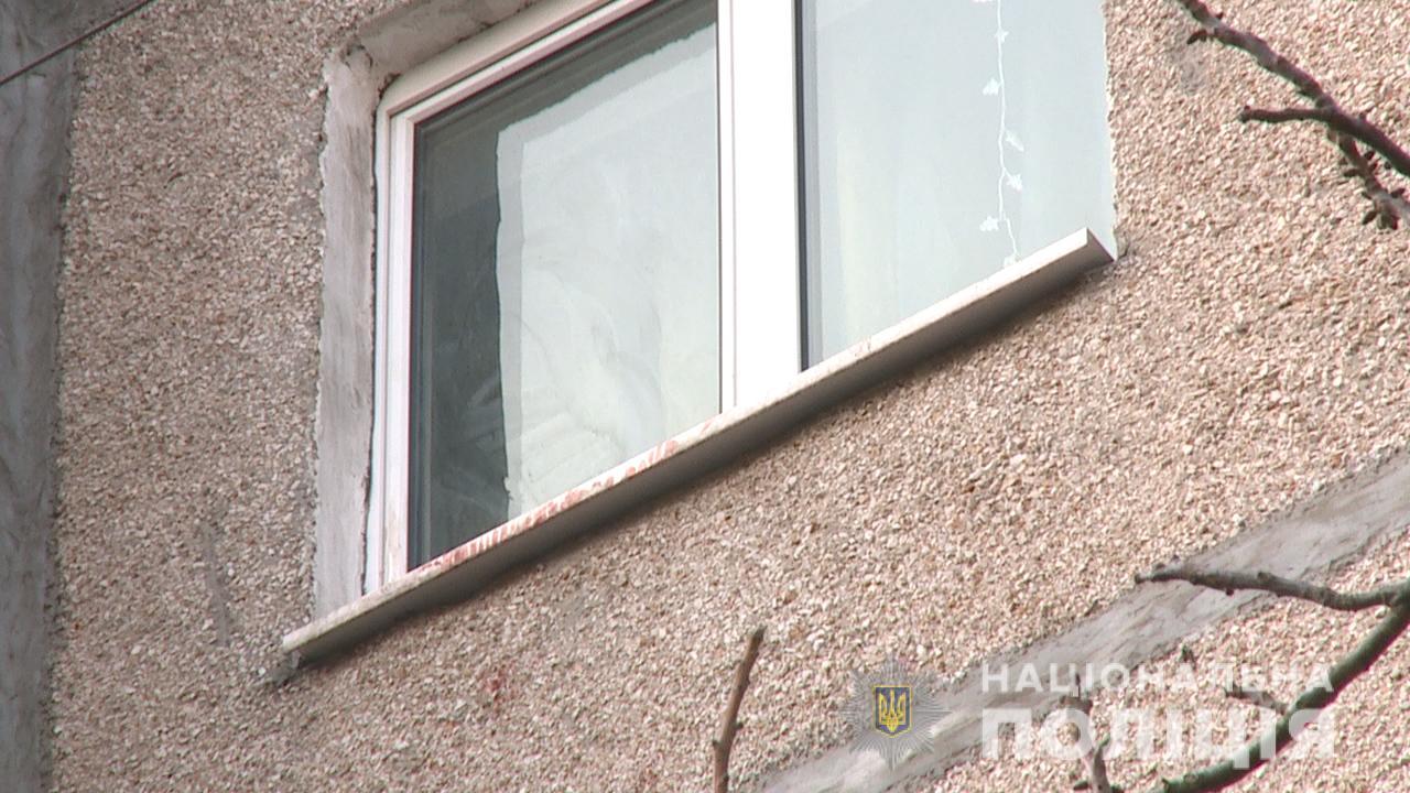 У Вінниці господар зарізав квартиранта, а тіло викинув з вікна сьомого поверху (Фото+Відео)