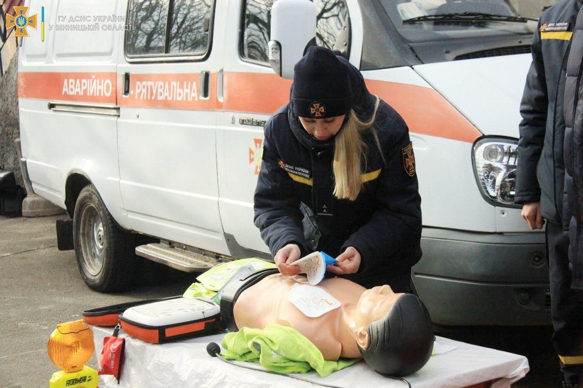 У Вінниці провели показові навчання з порятунку людей на кризі (Фото+Відео)