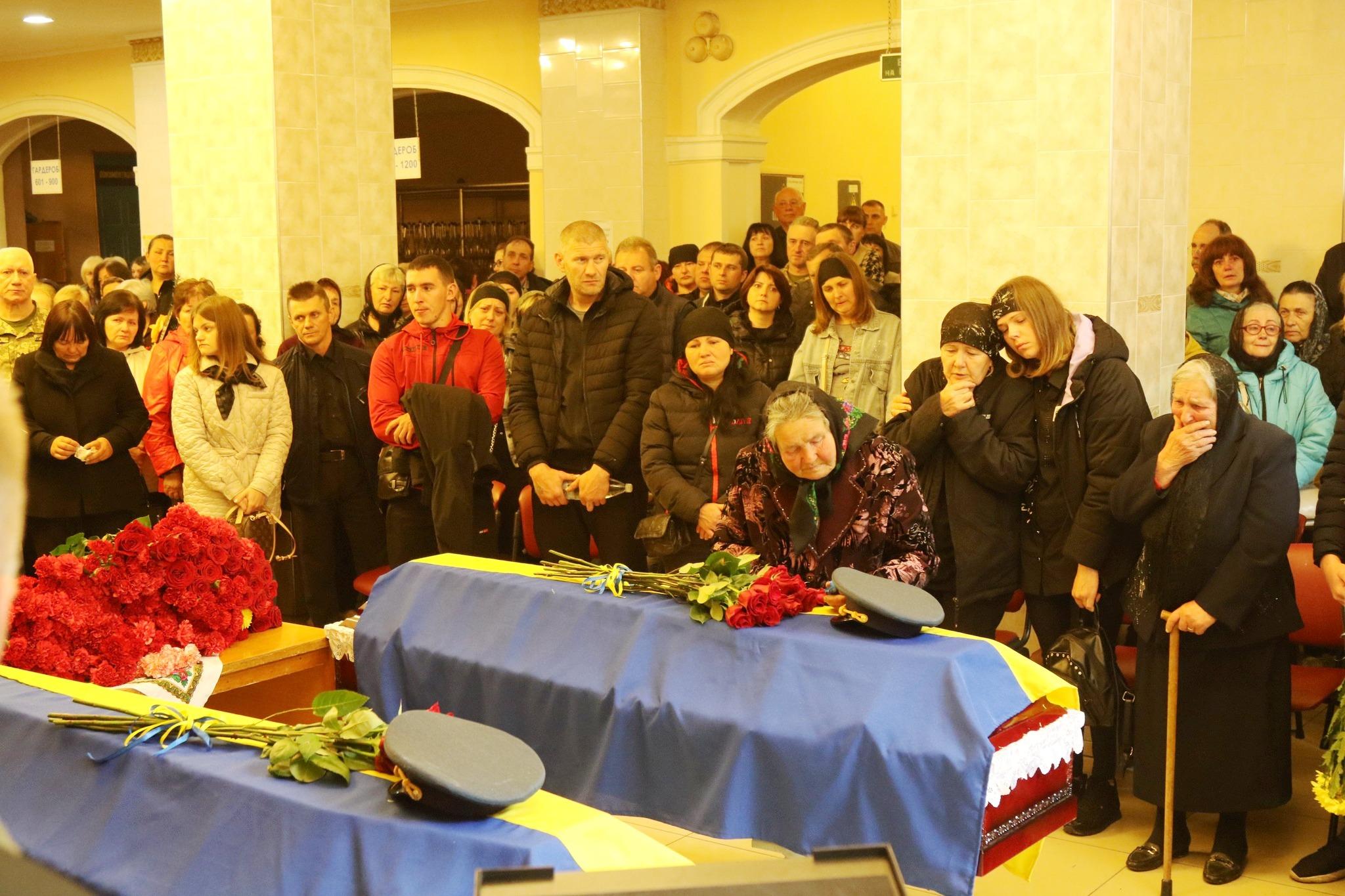У Вінниці з почестями провели екіпаж бомбардувальника Су-24М (Фото)