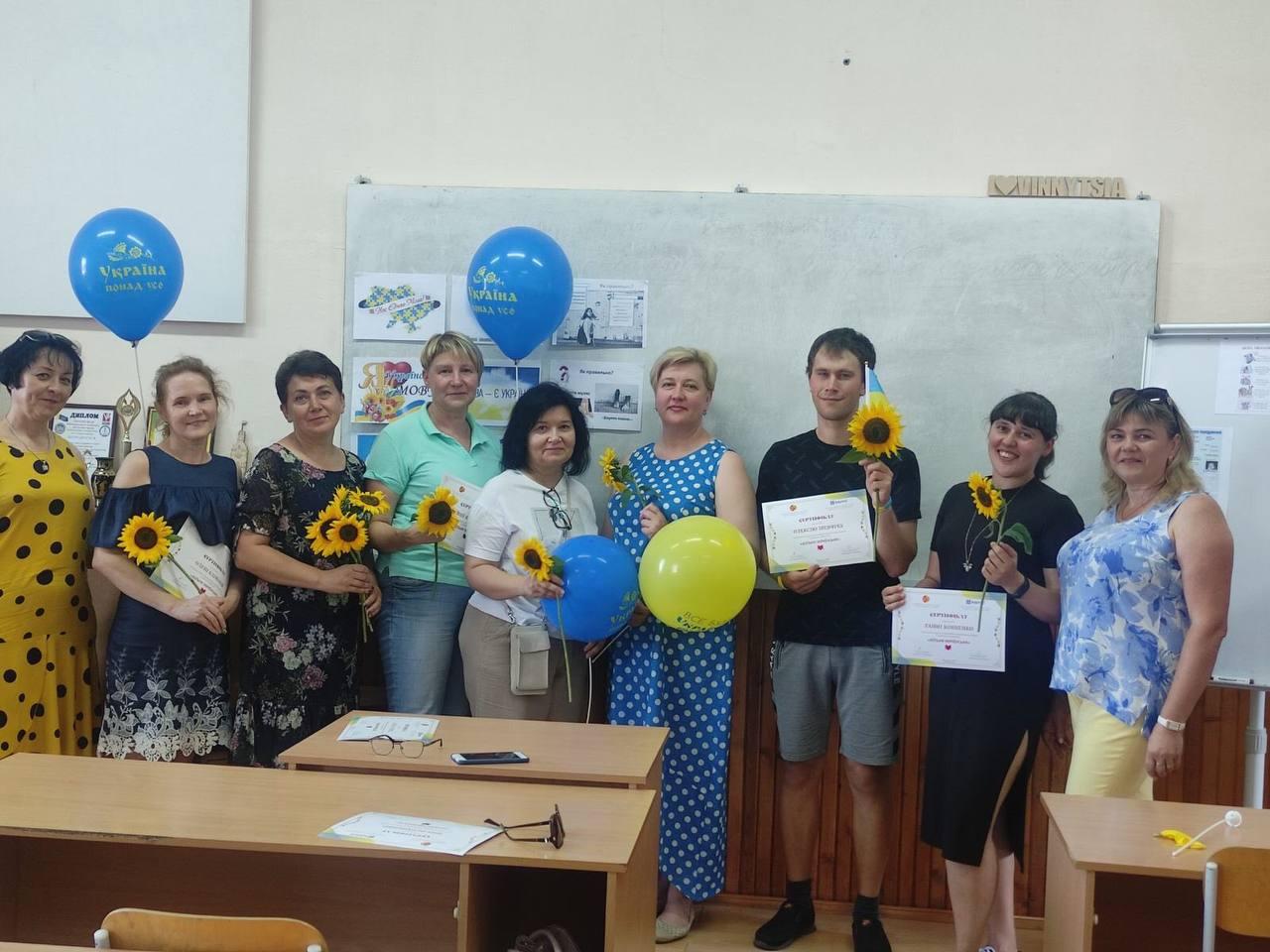 Близько 400 людей завершили мовні курси «Вільна українська» у Вінниці (Фото)