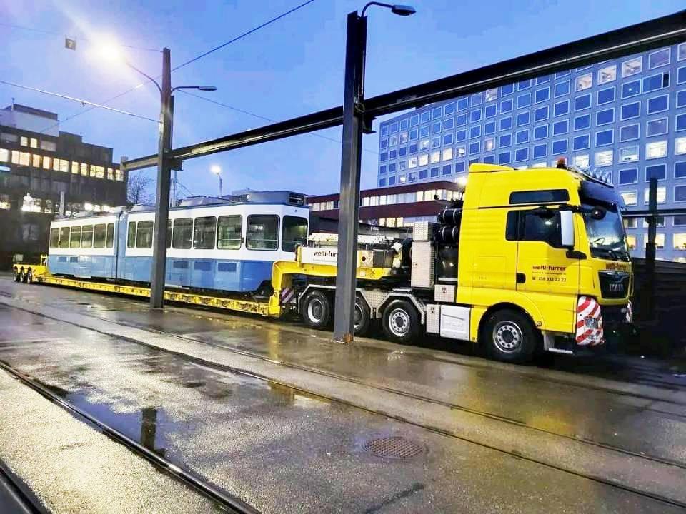 У Цюриху завантажуються трамваї, які мають відправити Вінниці (Фото)