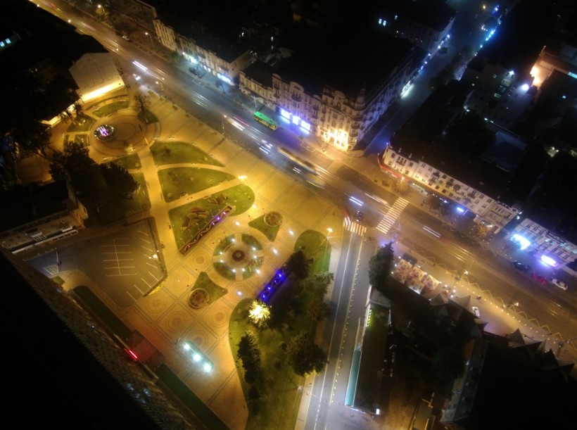 Нічна Вінниця: проліт над містом, яке засинає (Фото+Відео)