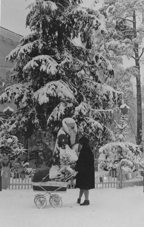 Як виглядала головна новорічна ялинка Вінниці у 60-х роках (Фото)